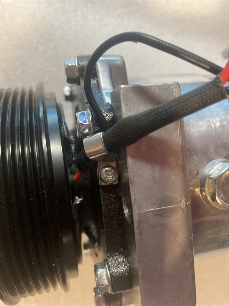 New Auto Compressor CO 7H15 A/C Compressor, 9X5 Inches