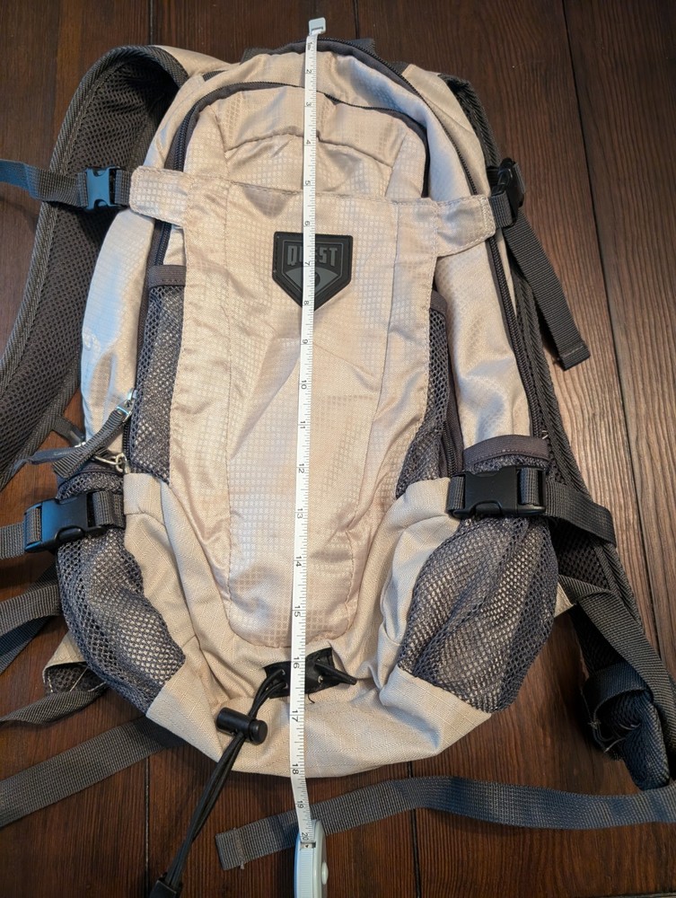 Quest Teal White Hydration Backpack Adjustable Straps NO Bladder READ