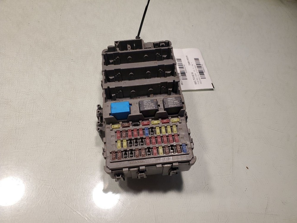 COROLLA 2016 Fuse Box Cabin 55758