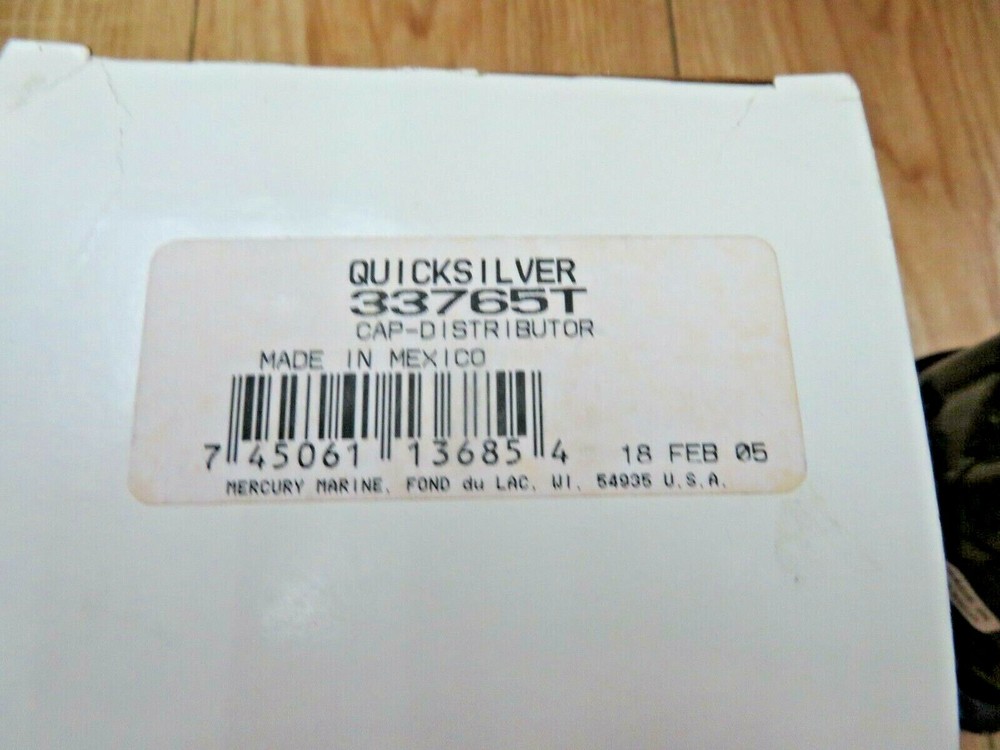 NOS Quicksilver MerCruiser Sterndrive Distributor Cap 33765T