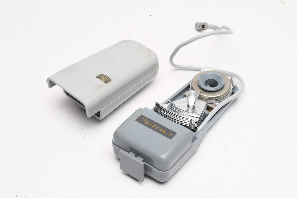 Zeiss Ikon Ikoblitz 4 flash reflector, clean