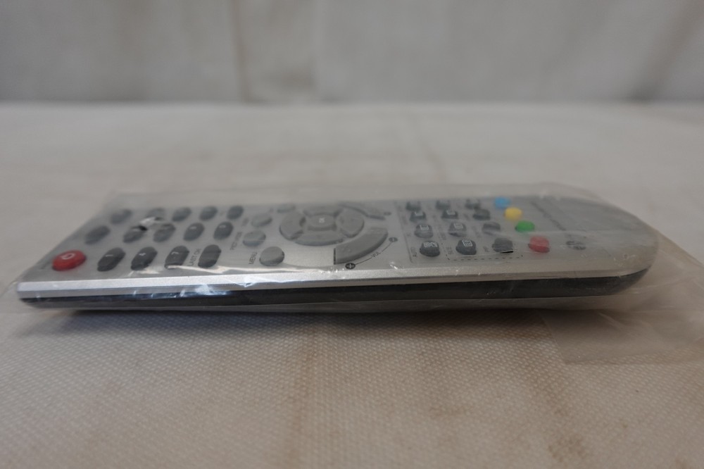 American Dynamics HOF12F453GPD8 Silver Wireless Security System - Remote Control