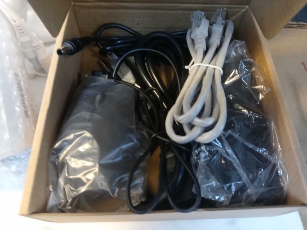 POE SECURITY SECURITY CAMERA SYSTEM KIT (PSL019804)