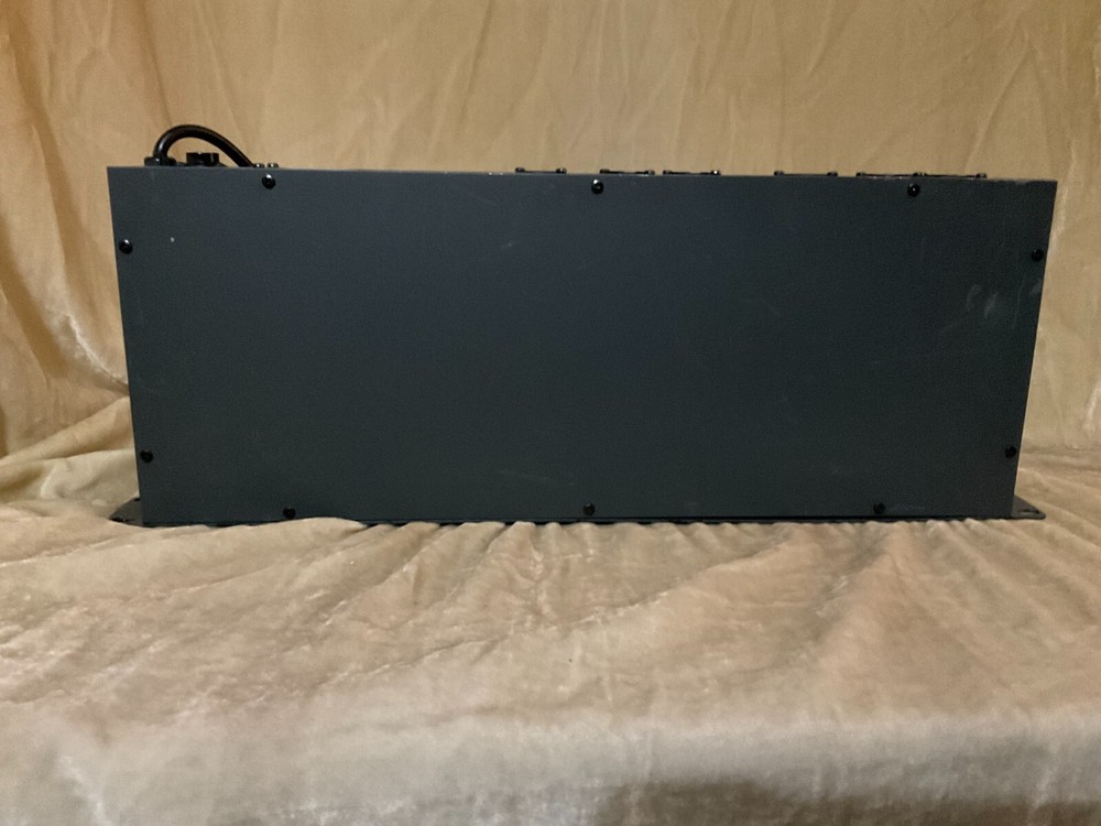 McLELLAND DUAL CHANNEL 2 WAY CROSSOVER MODEL GE152