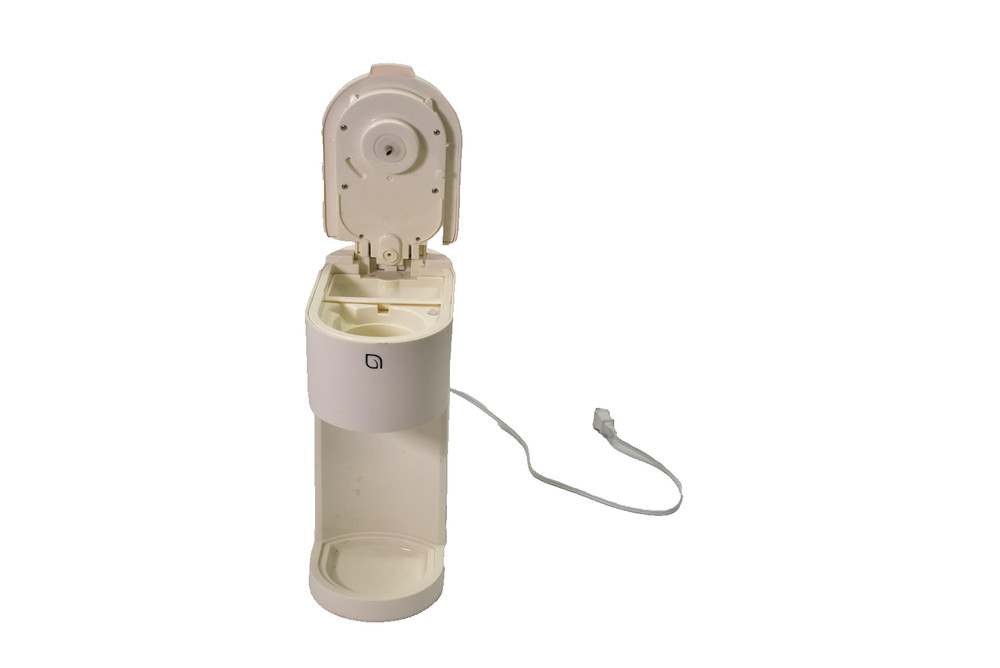Willow Coffee Maker Model 1706NY Single Serve 1000W Compact Electric White