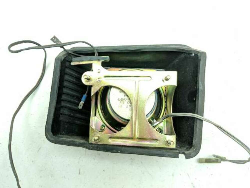 82 Honda GL 1100 Front Right Goldwing Speaker