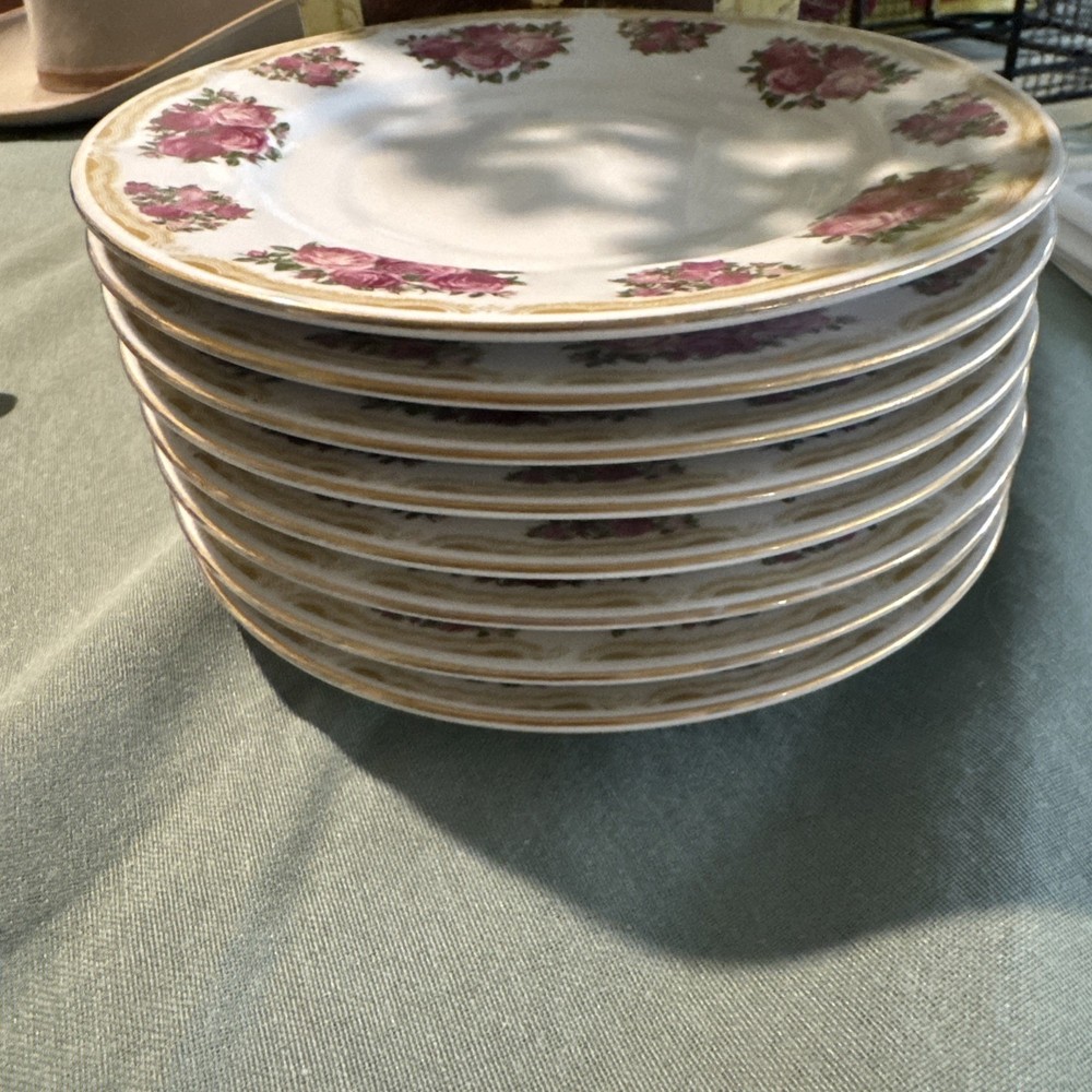 Fabreware Sydney Roses #4092 - Item Count 8