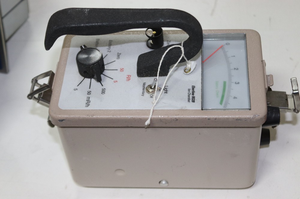 THERMO ELECTRON EBERLINE RO20 SURVEY METER