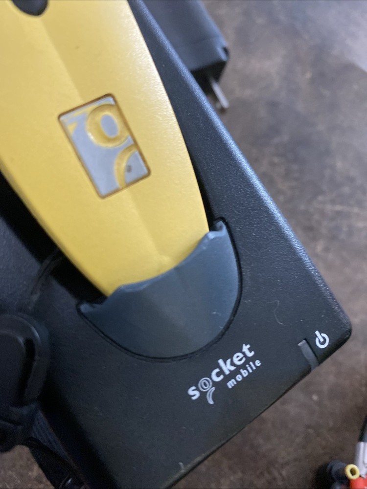 Socket Mobile CHS 7Mi Barcode Scanner With Charging Base And Cord