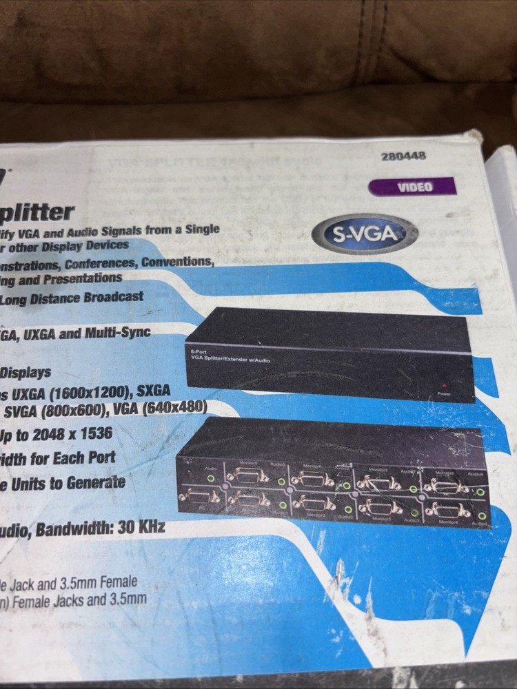 Vanco 1x8 VGA Splitter With Audio 280448