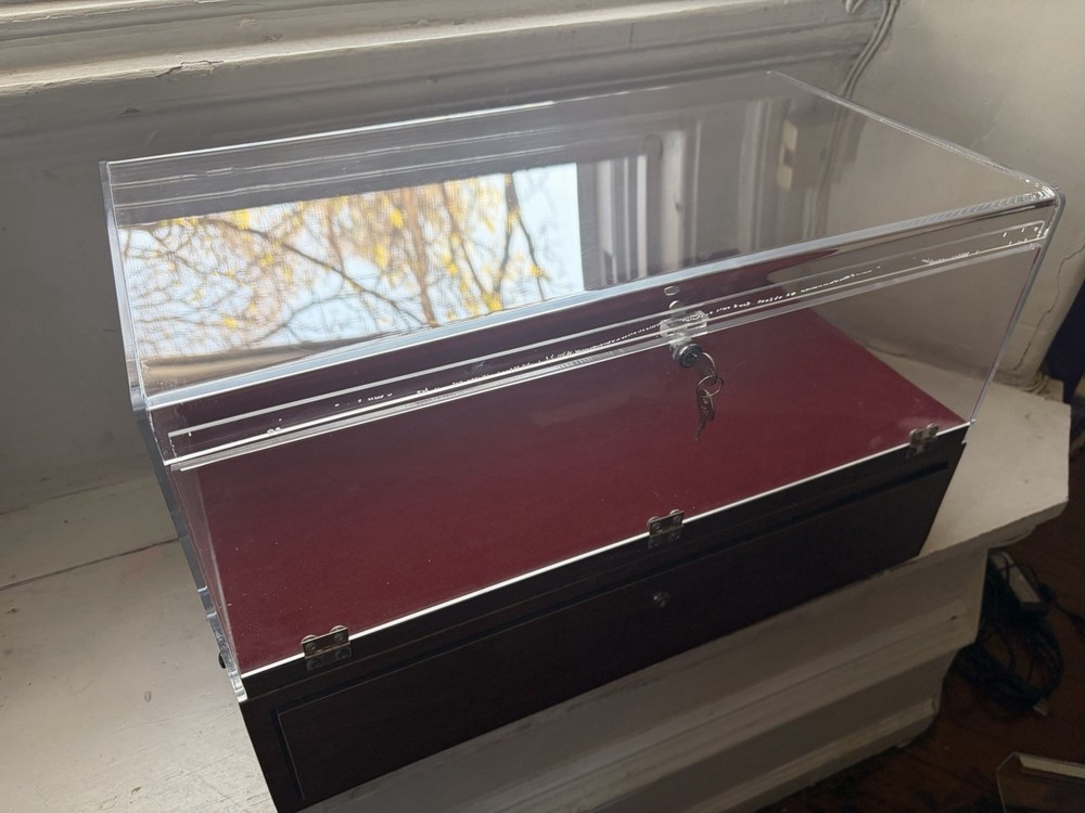 Retail Display Case - 22x12x13 - Locking Drawer
