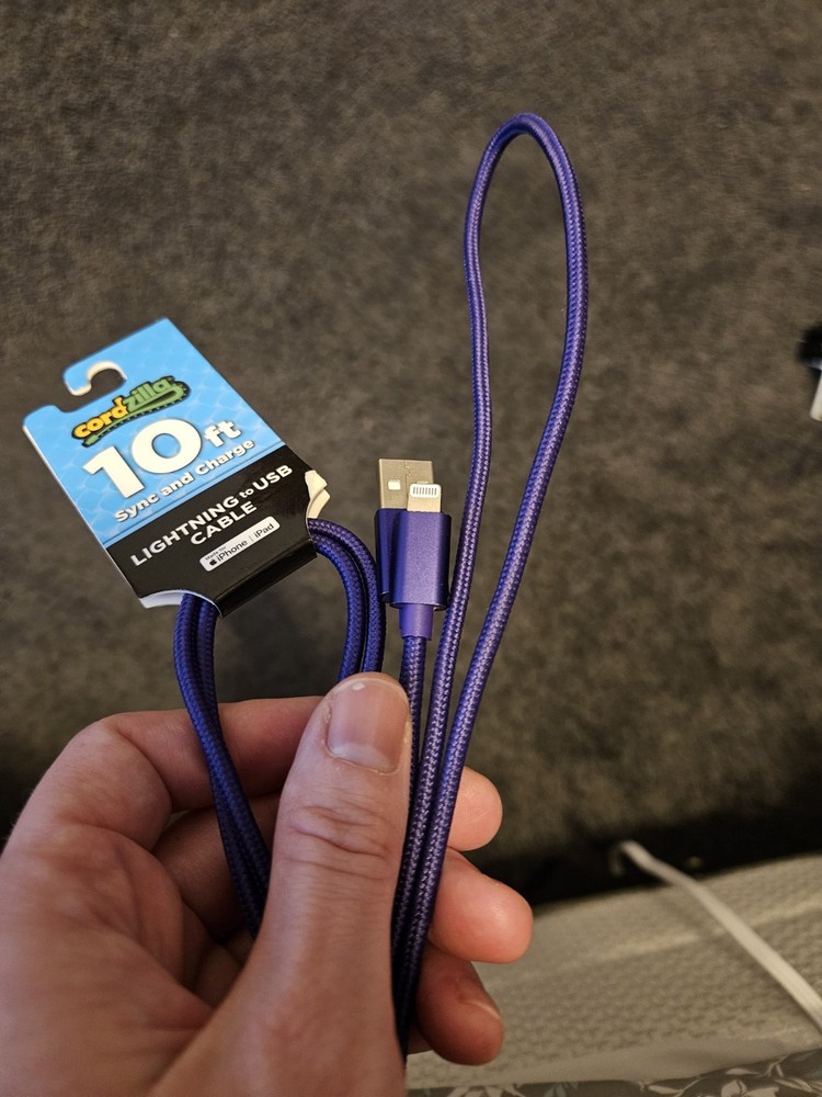 Cordzilla USB Cables Mixed Lot Bluetooth Earbuds Mic