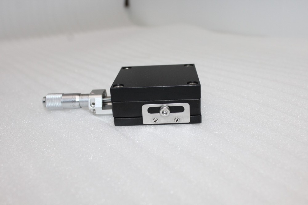 Sigma koki X-axis Linear Stage Table 60x60mm Stroke Length +/- 8mm & Base Holder