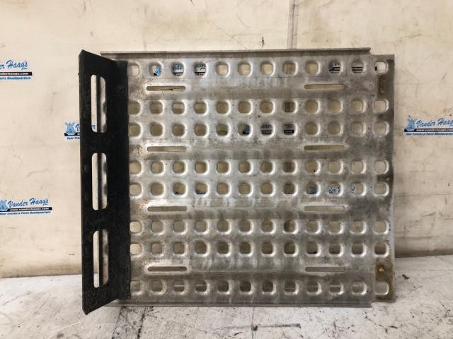 Volvo VNL 20.5 x 24 Deckplate - Used