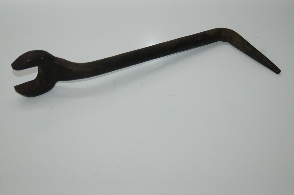 3/4" Offset Spud Wrench with 90 Degree Alignment Tool