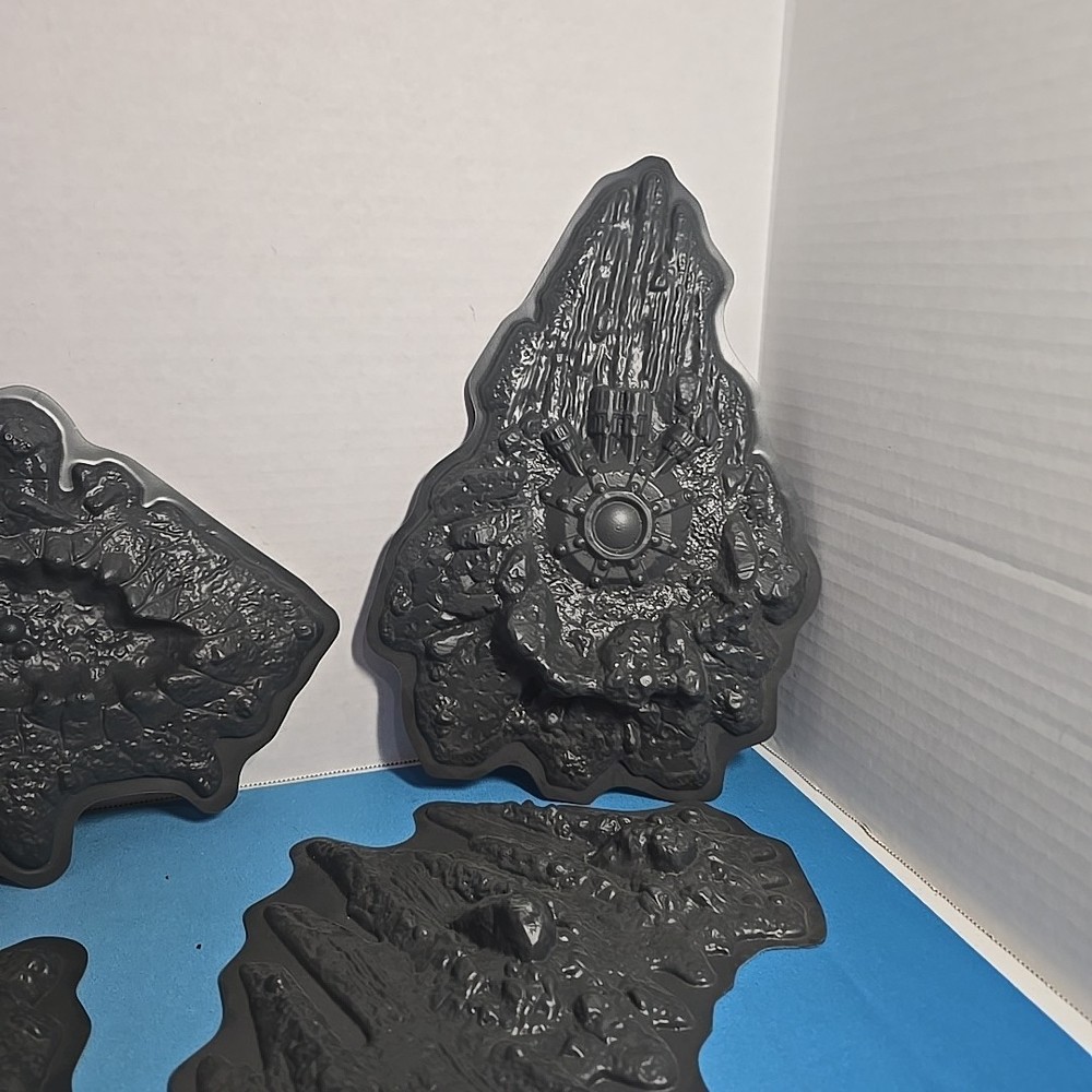 GW 40k Terrain Loose 28mm Blastscape 4 Pieces