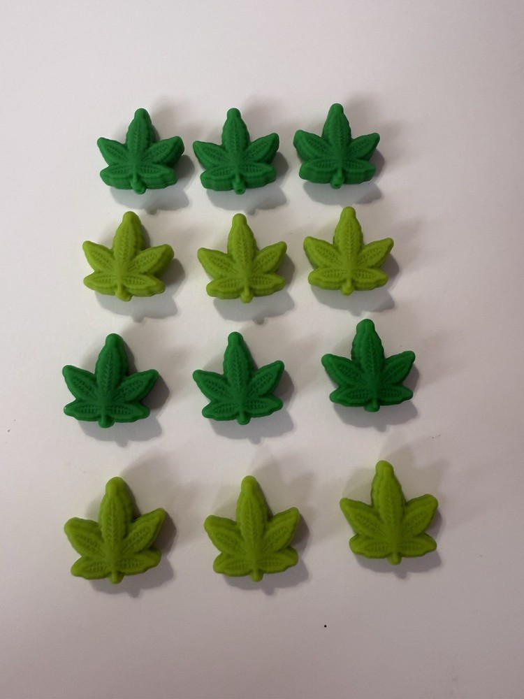 12pcs Knitting Needle Covers Pot Leaf Design