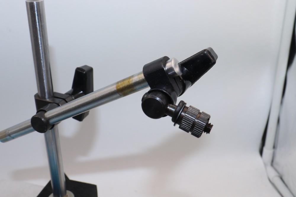 P.Y.H. Magnetic Base Model: TMB-B