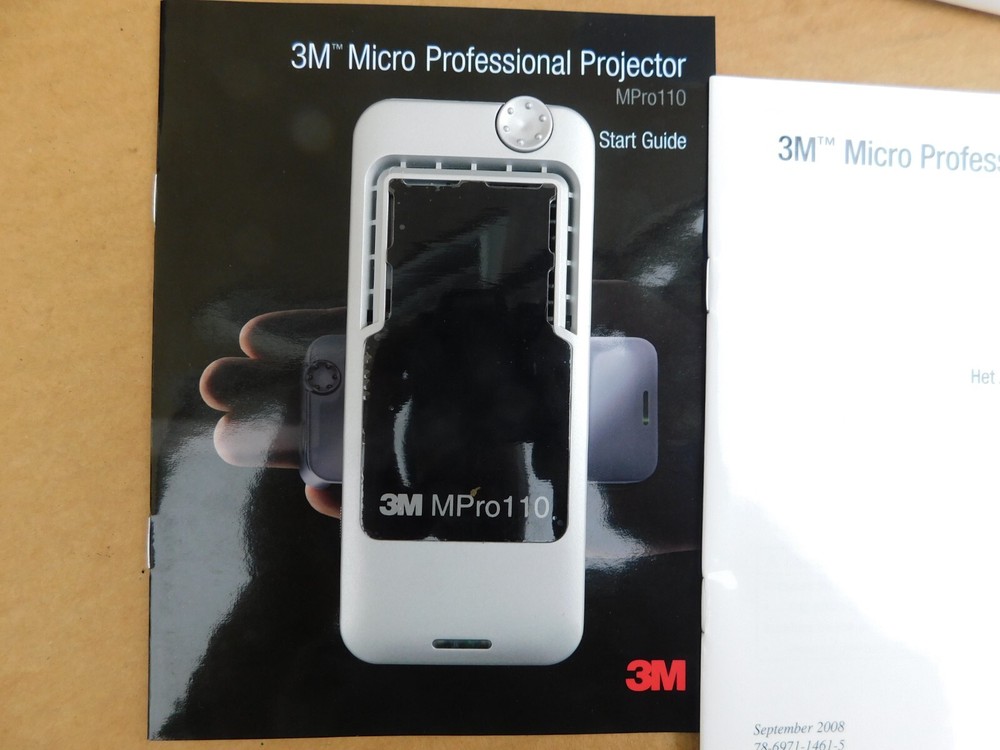 3M Micro Professional Projector MPro110 new open box