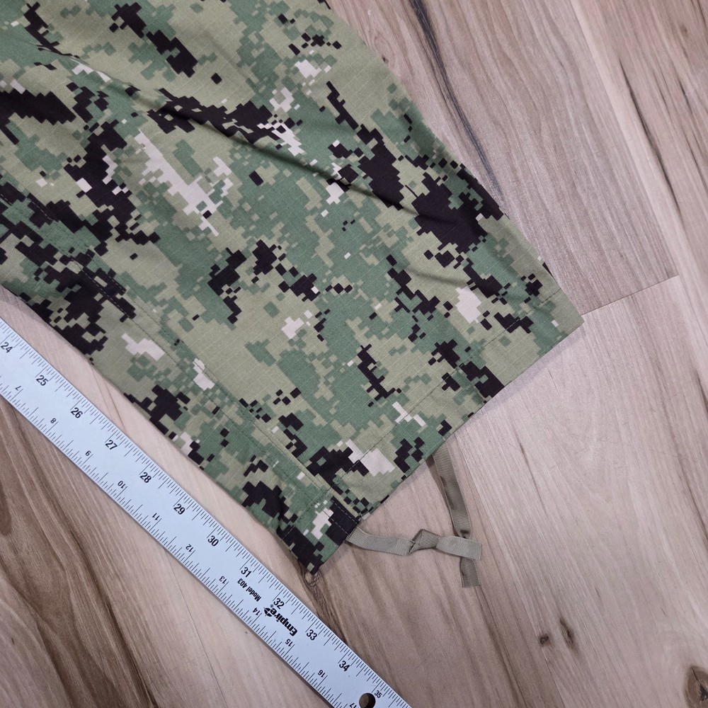 US Navy Nwu Type III Green Digital Trousers Size Medium Regular