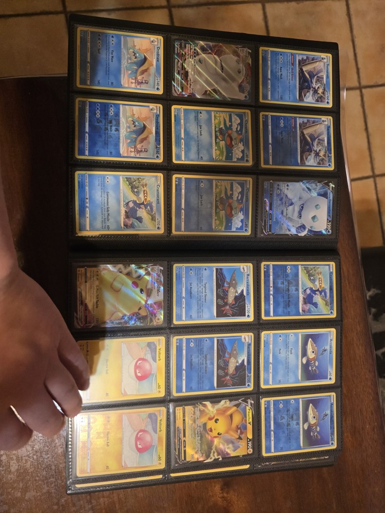 Complete Pokémon Vivid Voltage Master Set! In Folder Binder, Sword And Shield