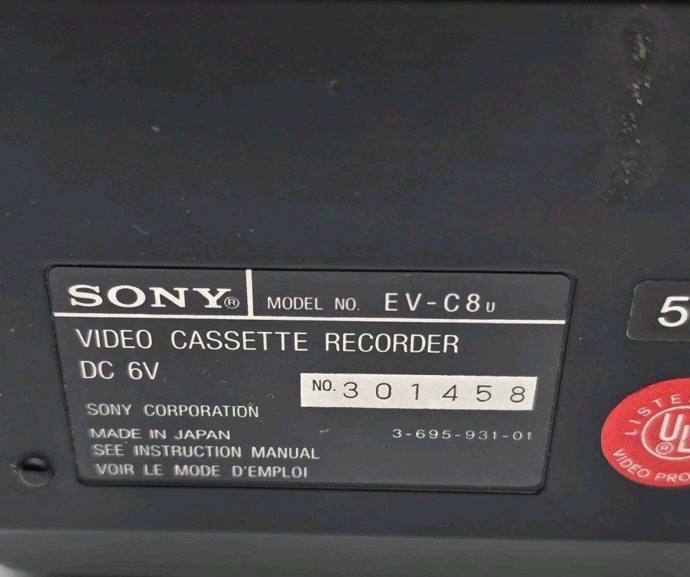 Sony EV-C8U Video 8 Cassette Recorder Player Deck - Powers and Plays Tape Read!