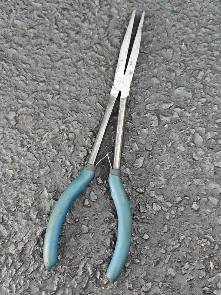 Blue Point Tools 11 Inch Long Duck Bill Pliers