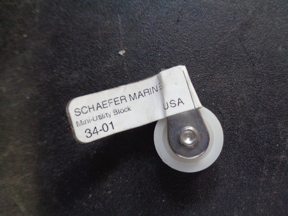 Schaefer-Mini-Utility Block 11/32 in. Inside strap 34-01