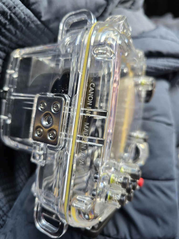 CANON WP-DC48 WATERPROOF CASE No Camera
