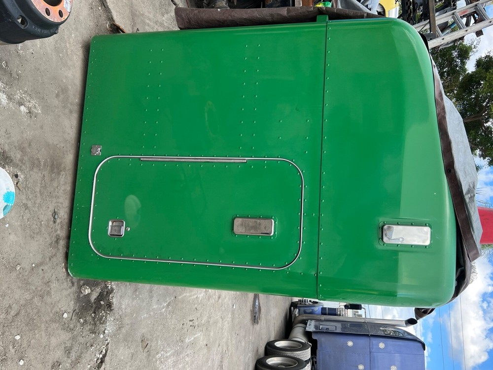 63 inch Peterbilt sleeper green