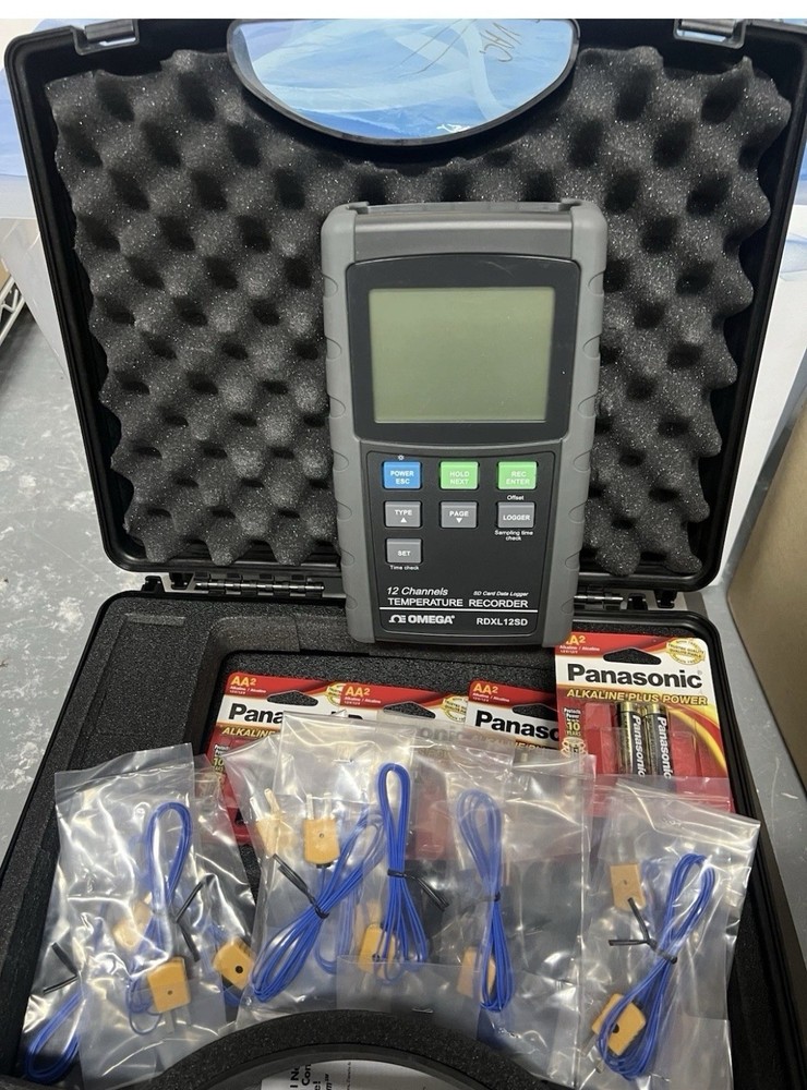 temperature and humidity data logger