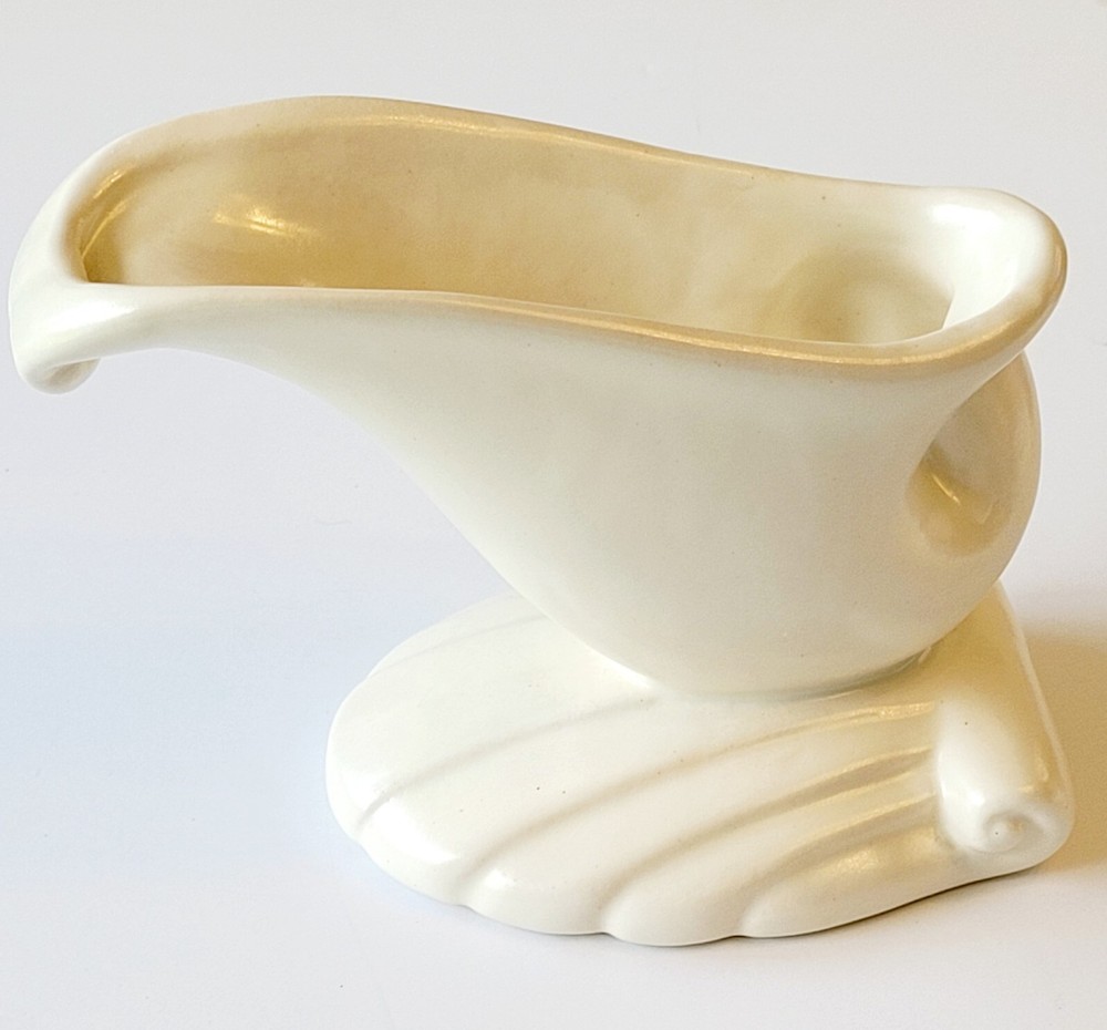 Matte Creamy White Shell Planter Unmarked Most Likely Haeger