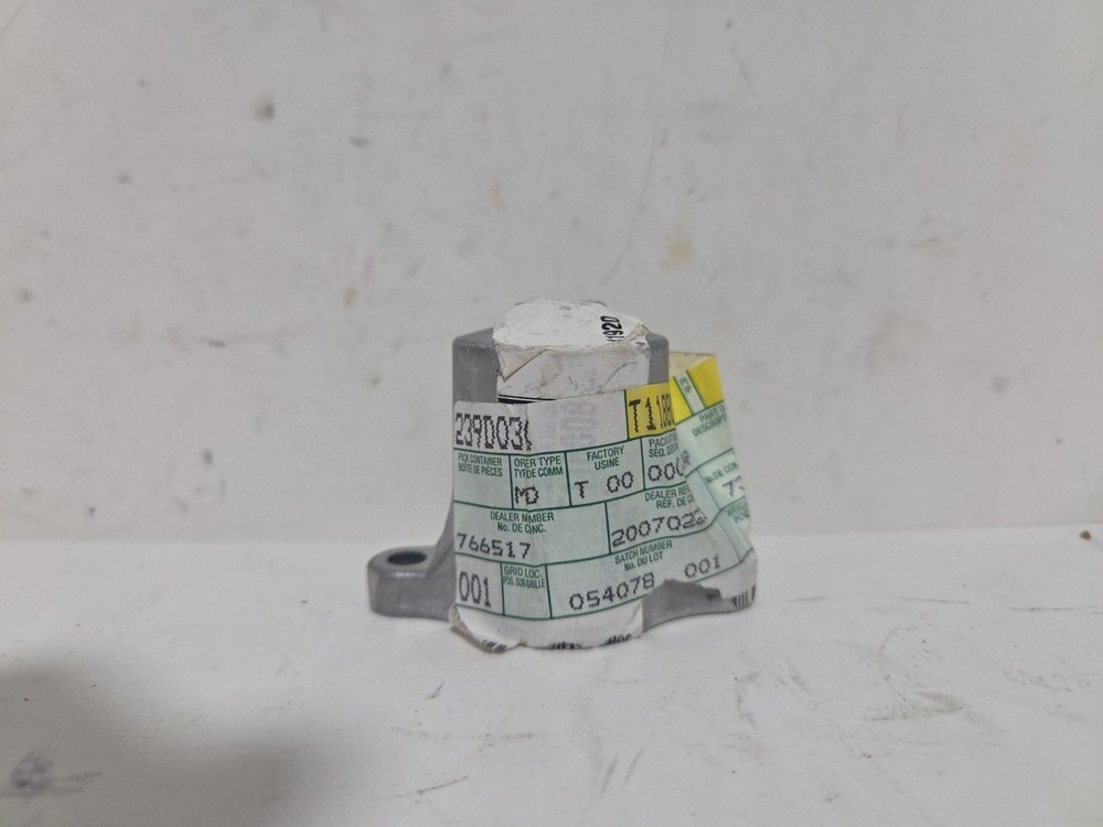 John Deere Spool End Cap T118808