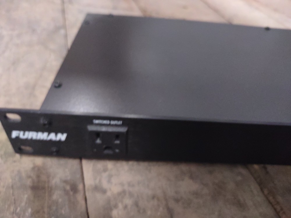 Furman M-8X Power Conditioner