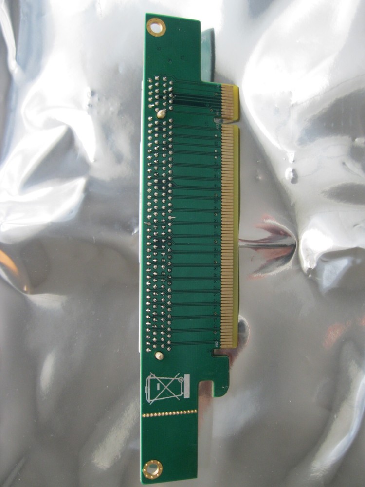 Supermicro PCI-E Riser Card E331369