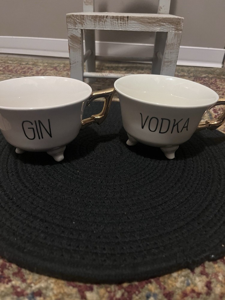Gin & Vodka Claw Leg Cup Gold Tone Handle