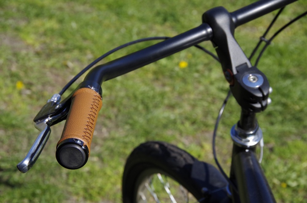 Leather Grips for Bicycle. Light brown.