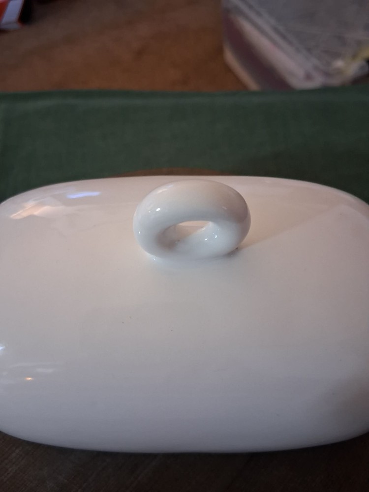 Nicole Miller White Ceramic Butter Dish