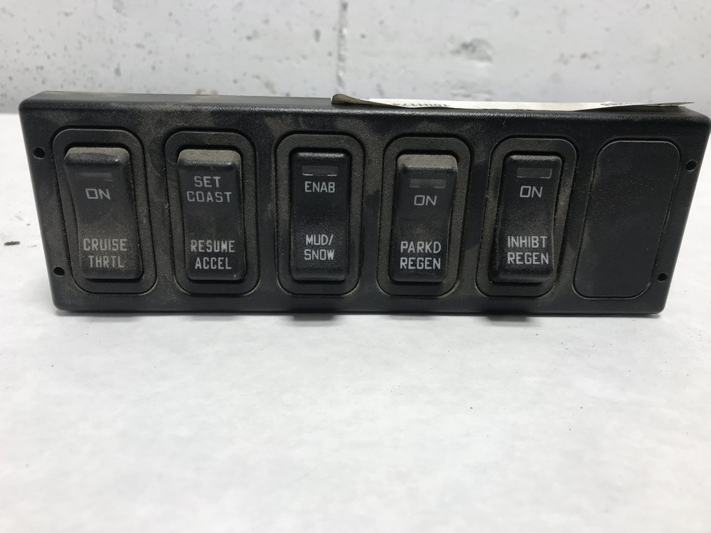 International CE SWITCH Dash Panel - Used