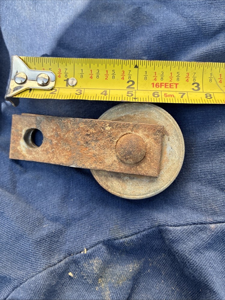 1 1/2” Split Bracket Pulleys (12 Pack)