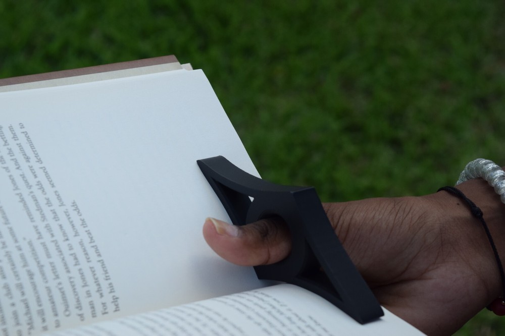 One-Handed Page Holder