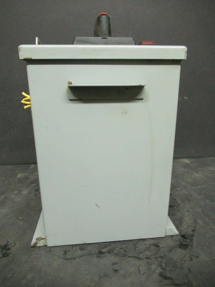 DAIKIN VOLTAGE TRANSFORMER MDGTB-13 480 VOLT