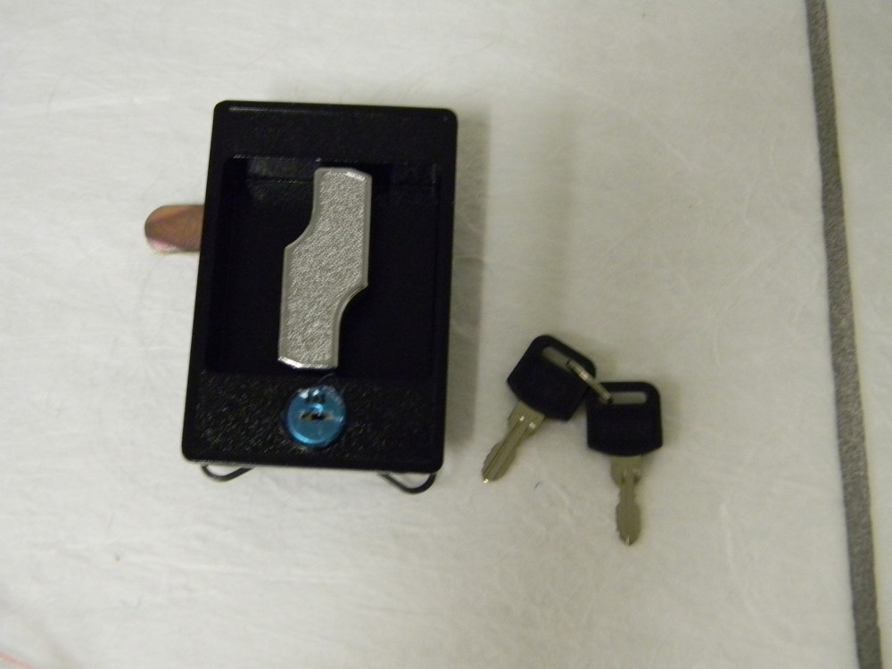 Work Smart Square Lock WorkBench Accessory QTY 10  WS-MH-WKST-024