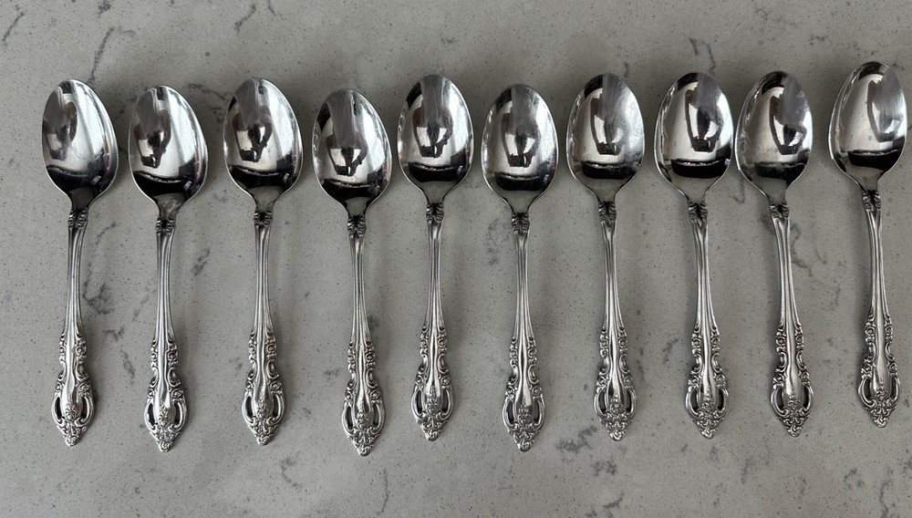 Oneida BRAHMS Community Stainless Flatware & Serving/Hostess 88 Pieces