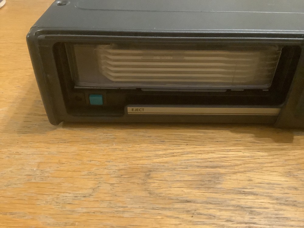 ALPINE CD Boot 6 DISC CHANGER CHM-S611 UNTESTED