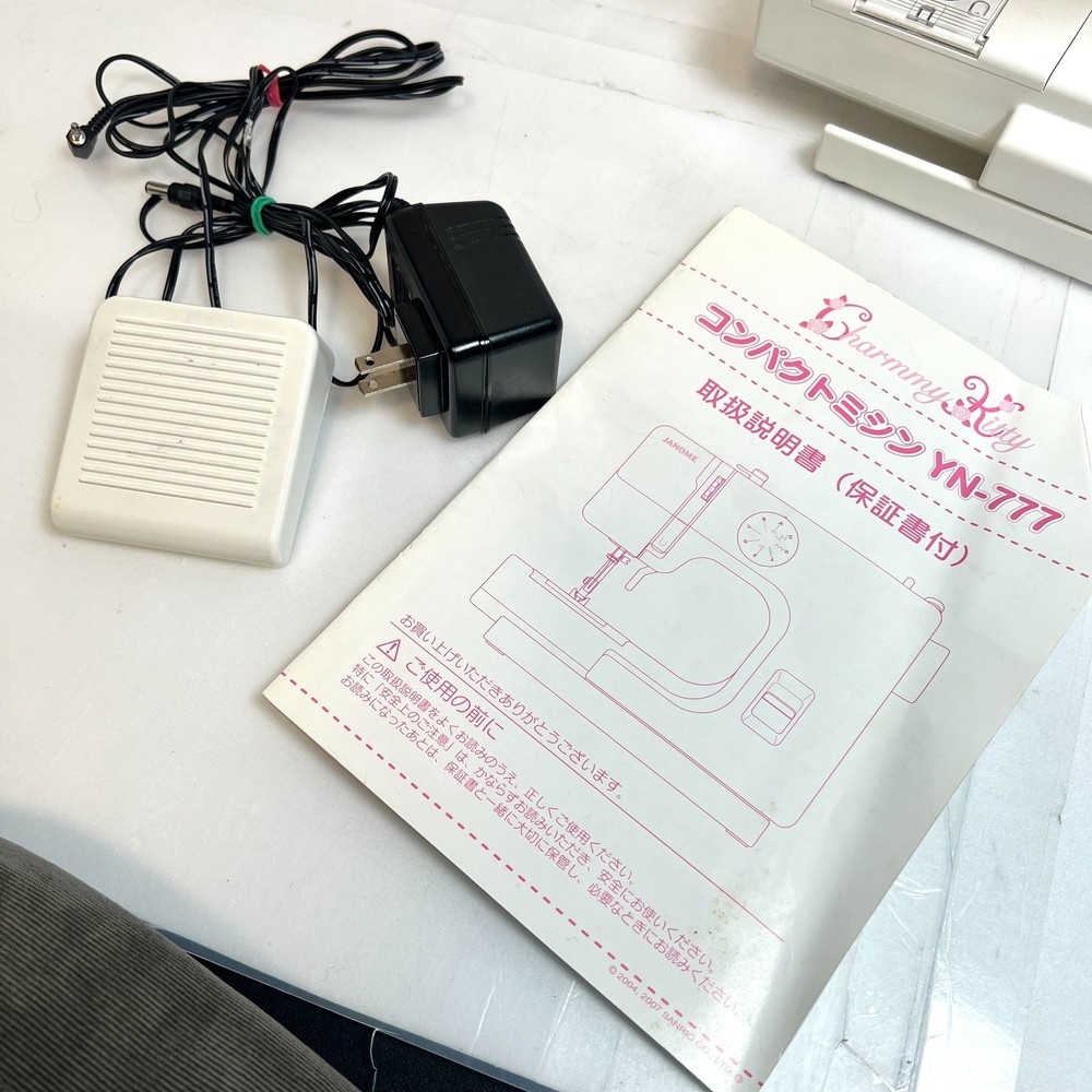 Janome Hello Kitty compact sewing machine YN-777 Operation confirmed Beginner JP