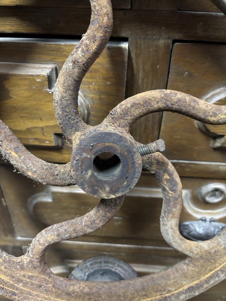 antique cast iron blacksmith POST DRILL 12 1/2" FLYWHEEL "C2" MODEL ENGINE