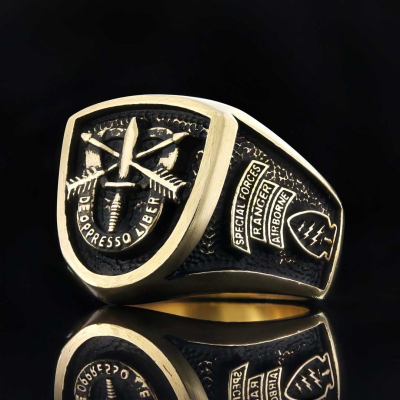 De Oppresso Liber Ring