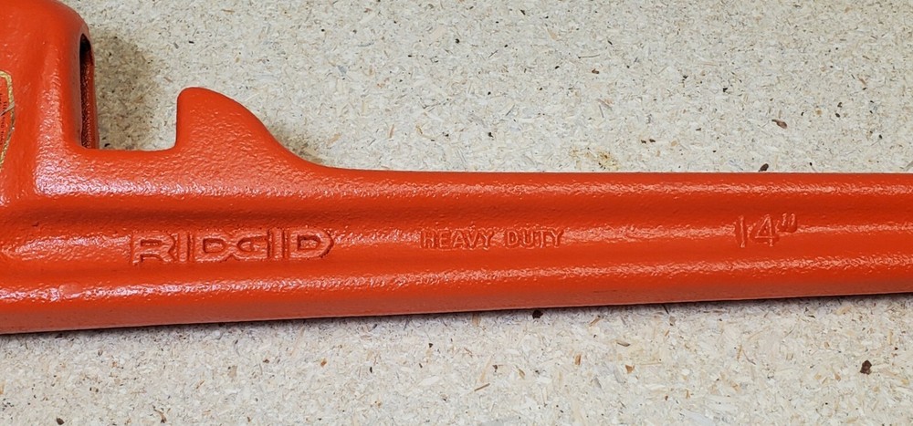 Ridgid® 31440 - heavy-duty replacement handle for a 14" pipe wrench