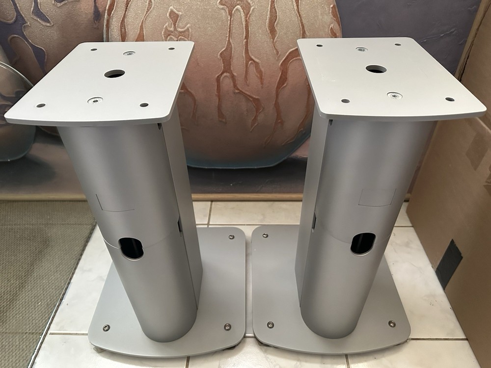 Meridian DSP3100 20" Speaker Stands Silver ( Pair )